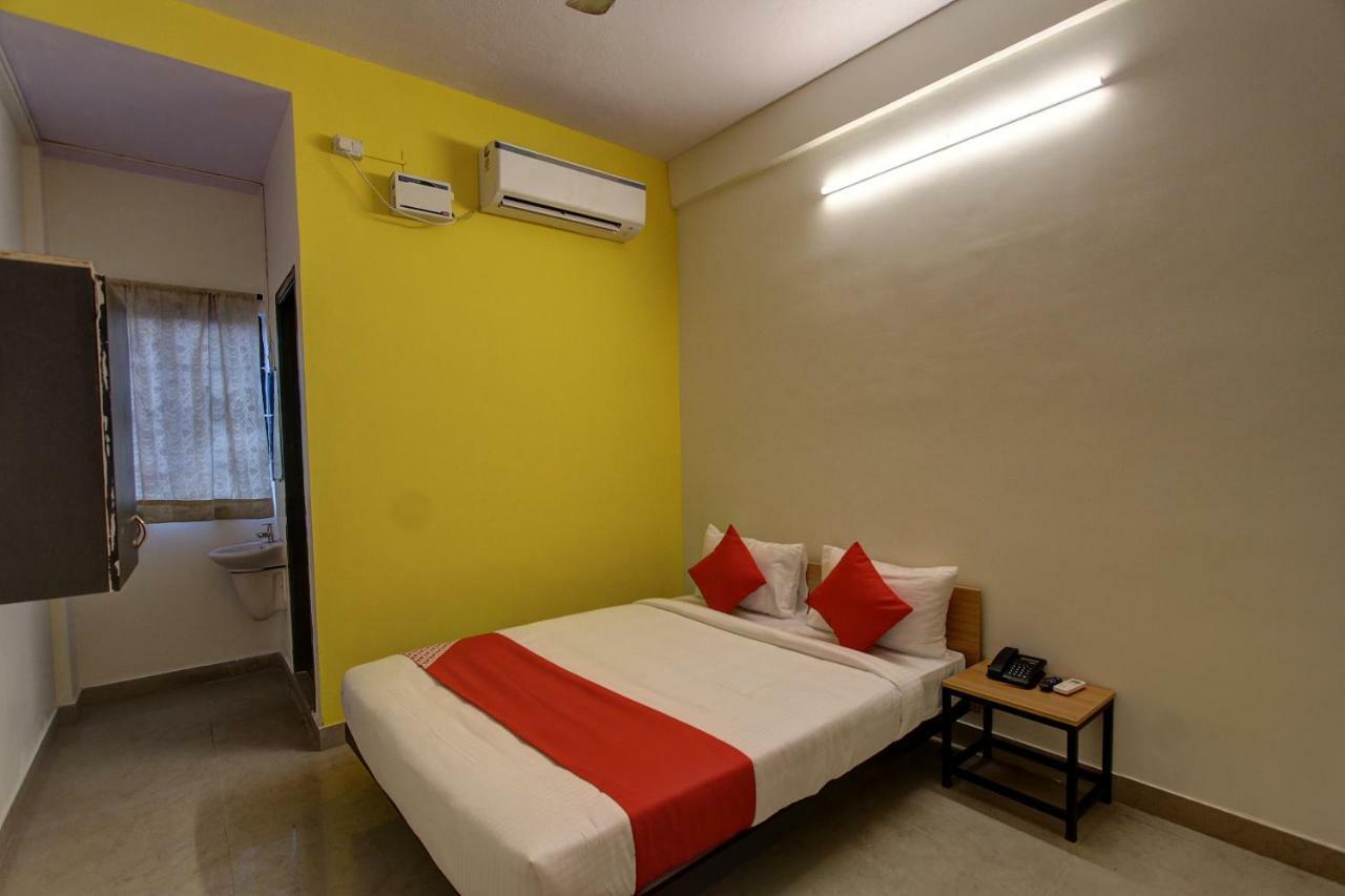 Oyo Flagship 36650 Tristar Inn 코임바토르 객실 사진